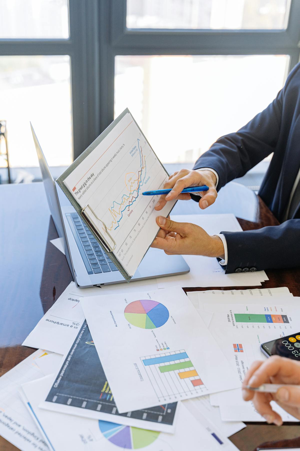 How to Do a Competitor Analysis (With Free Template)
